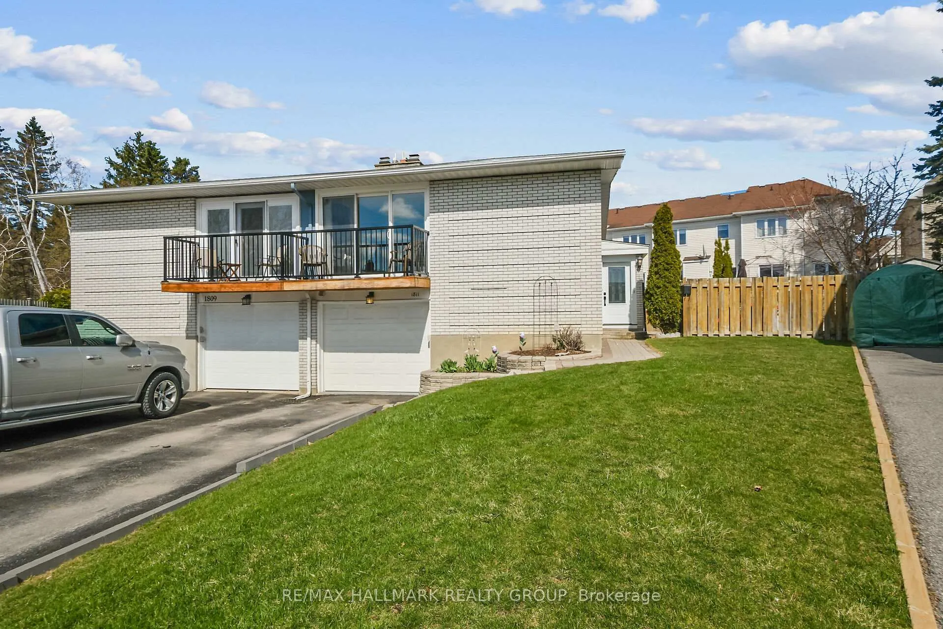 Front of 1811 Applegrove Court