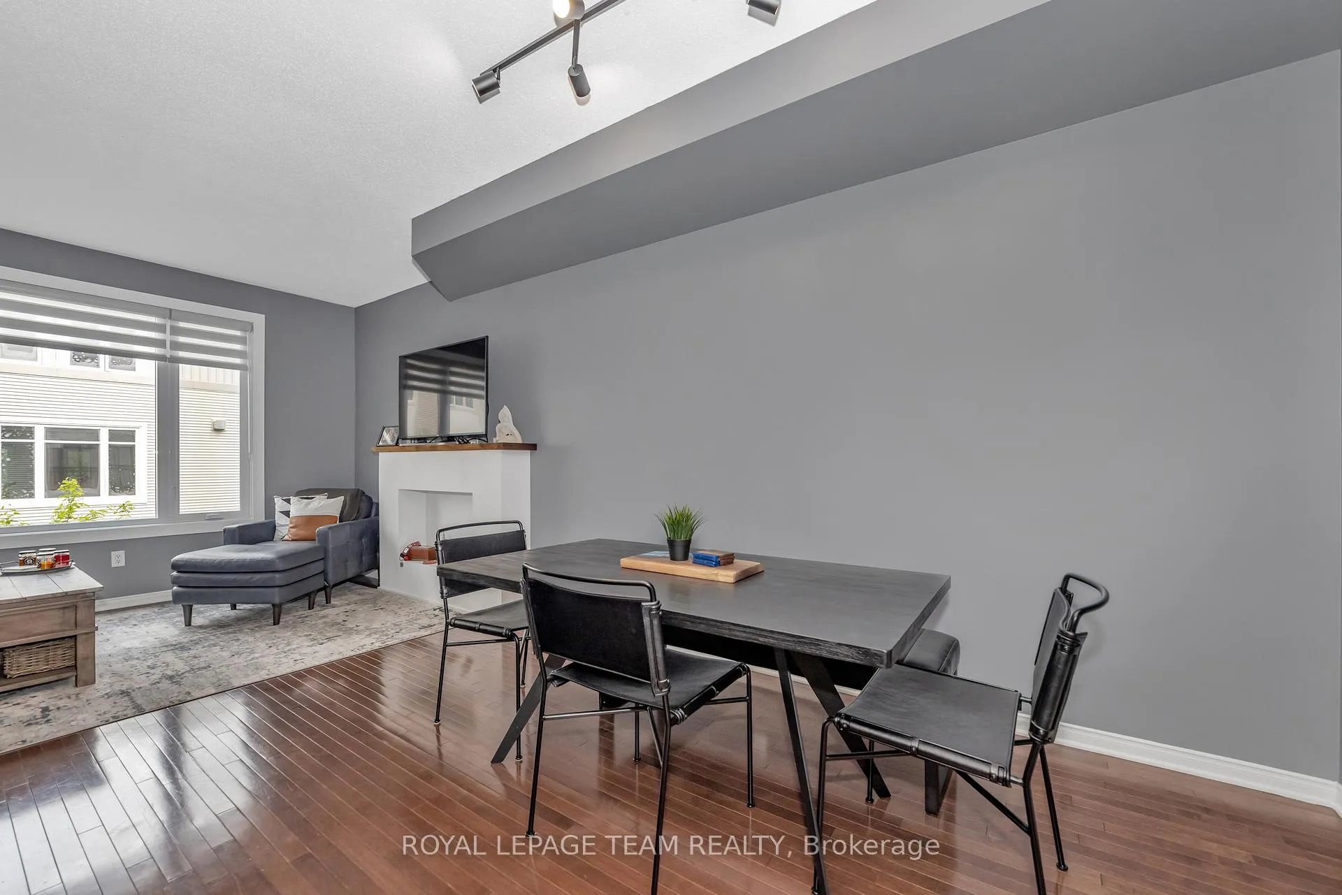 Photo 19 of 69 Songbird Private, Ottawa, Westcliffe Estates — HOMEH