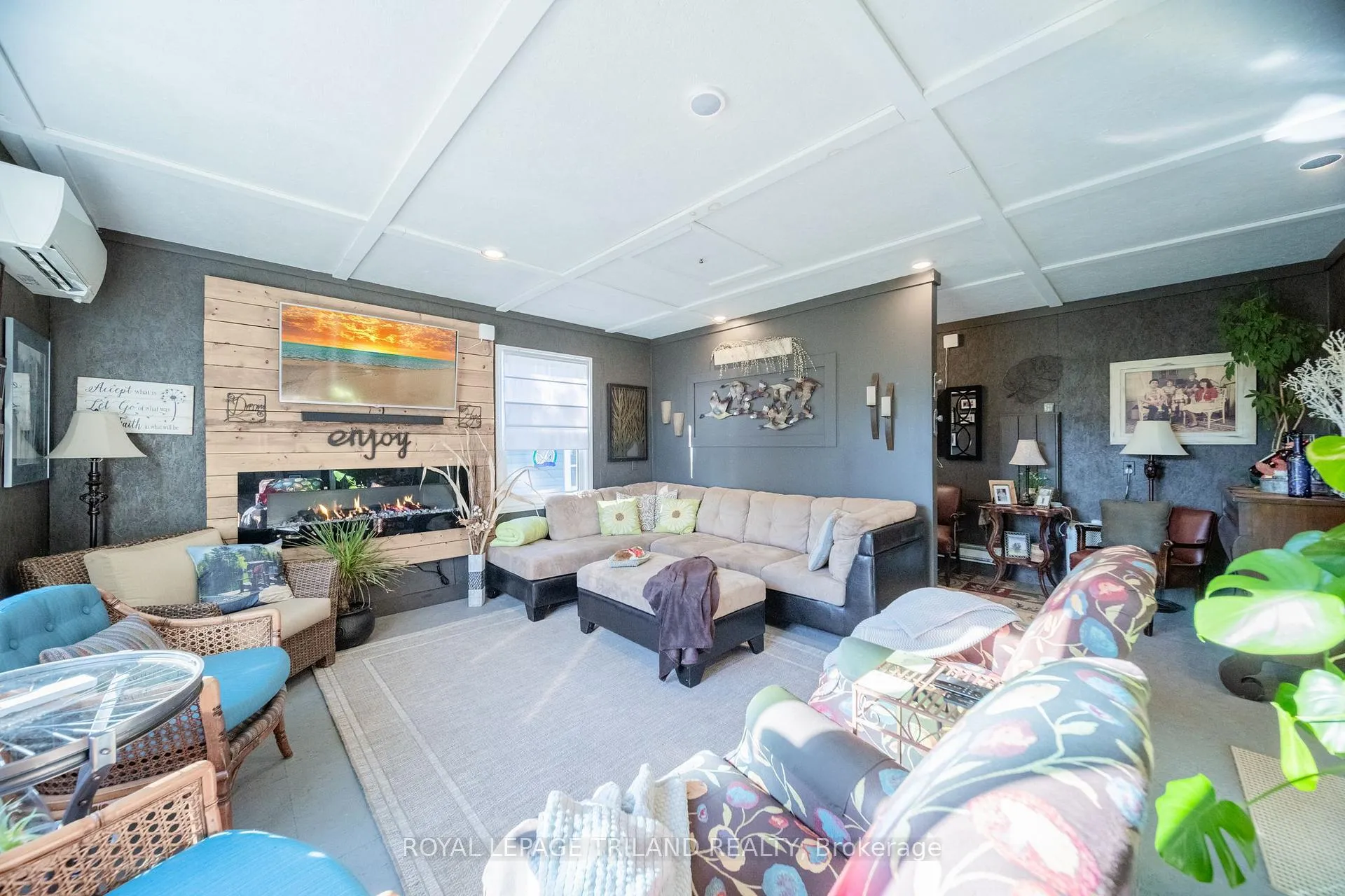 Photo 102 of 72777 Bluewater Highway, Bluewater, Hay — HOMEH