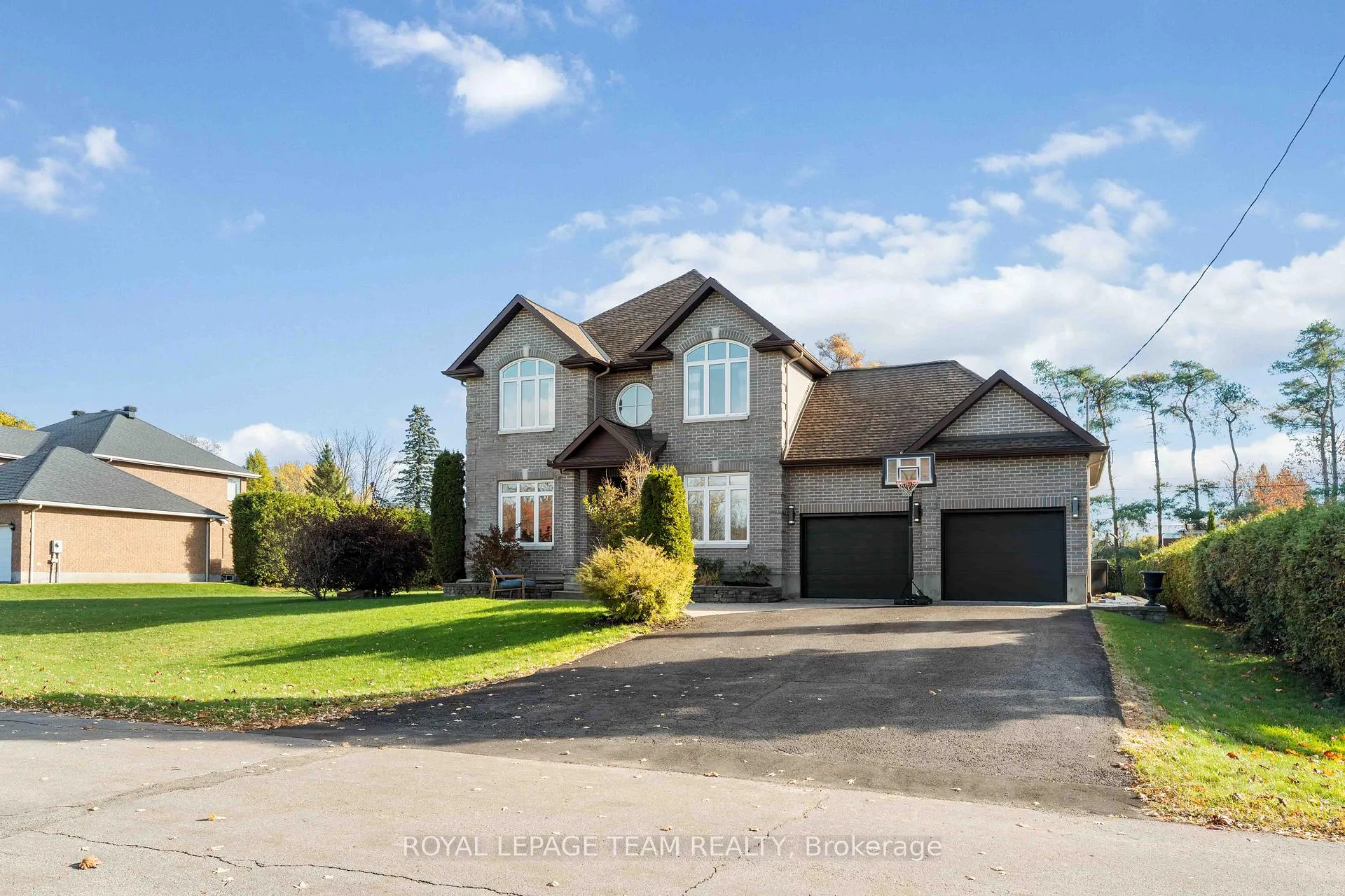 Photo 6 of 1466 Rhea Place, Ottawa, Cedardale — HOMEH