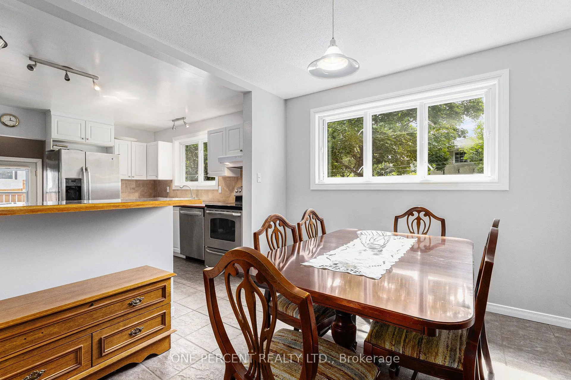 Photo 36 of 2563 Egan Road, Ottawa, Mooneys Bay/Riverside Park — HOMEH
