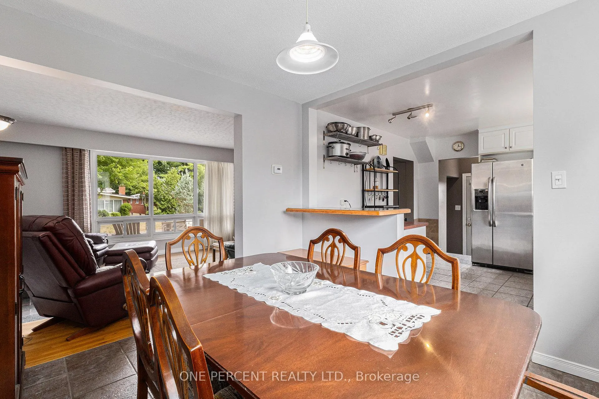 Photo 42 of 2563 Egan Road, Ottawa, Mooneys Bay/Riverside Park — HOMEH