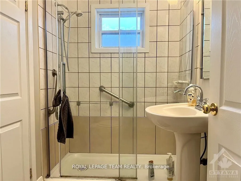 Photo 53 of 1650 Alta Vista Drive, Ottawa, Riverview Park — HOMEH