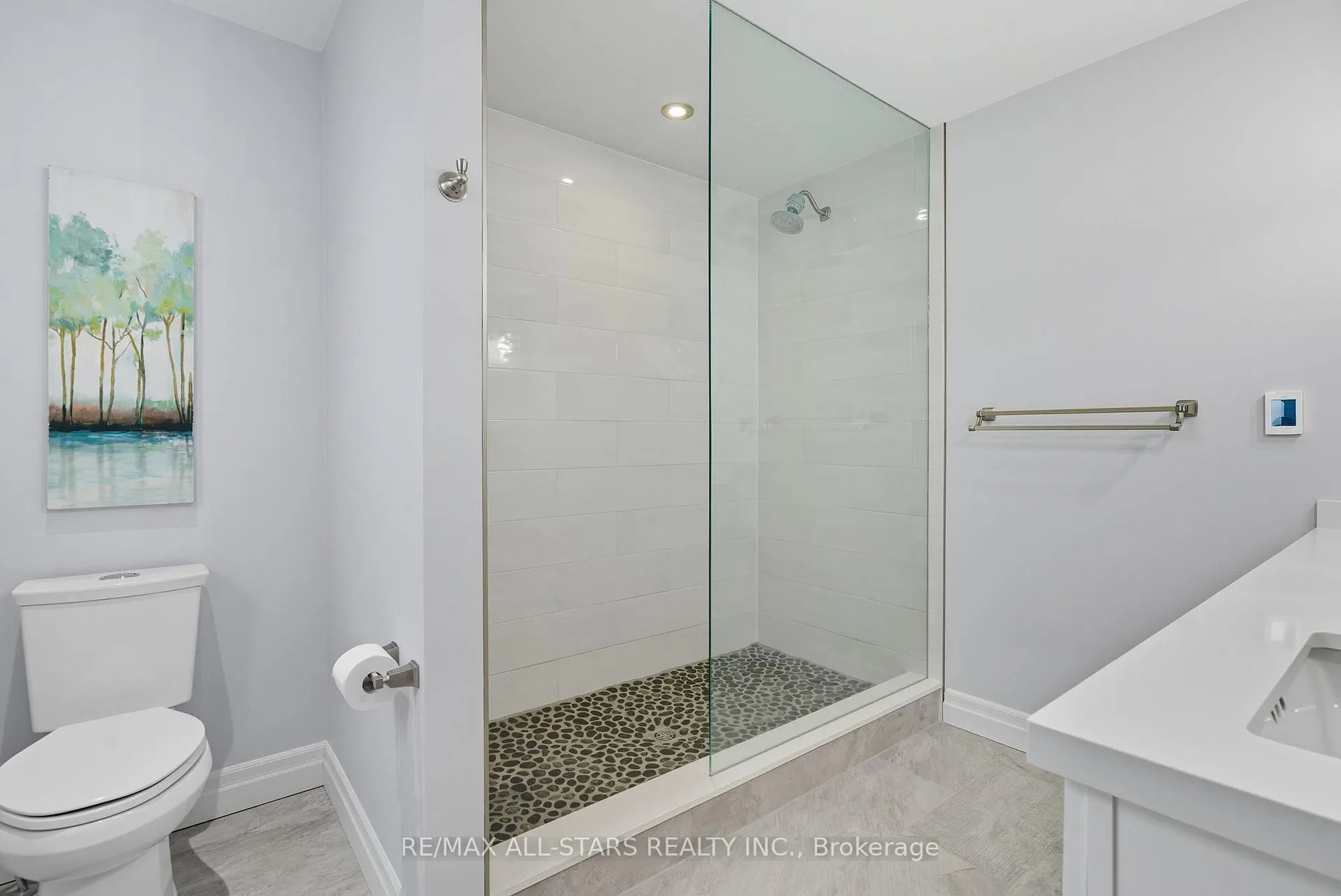 Photo 25 of 29 Patrick Drive, Aurora, Aurora Highlands — HOMEH