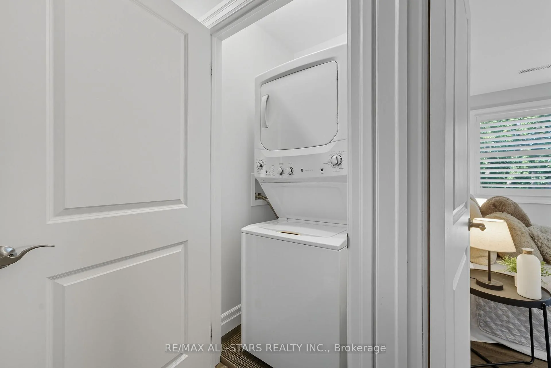 Photo 28 of 29 Patrick Drive, Aurora, Aurora Highlands — HOMEH