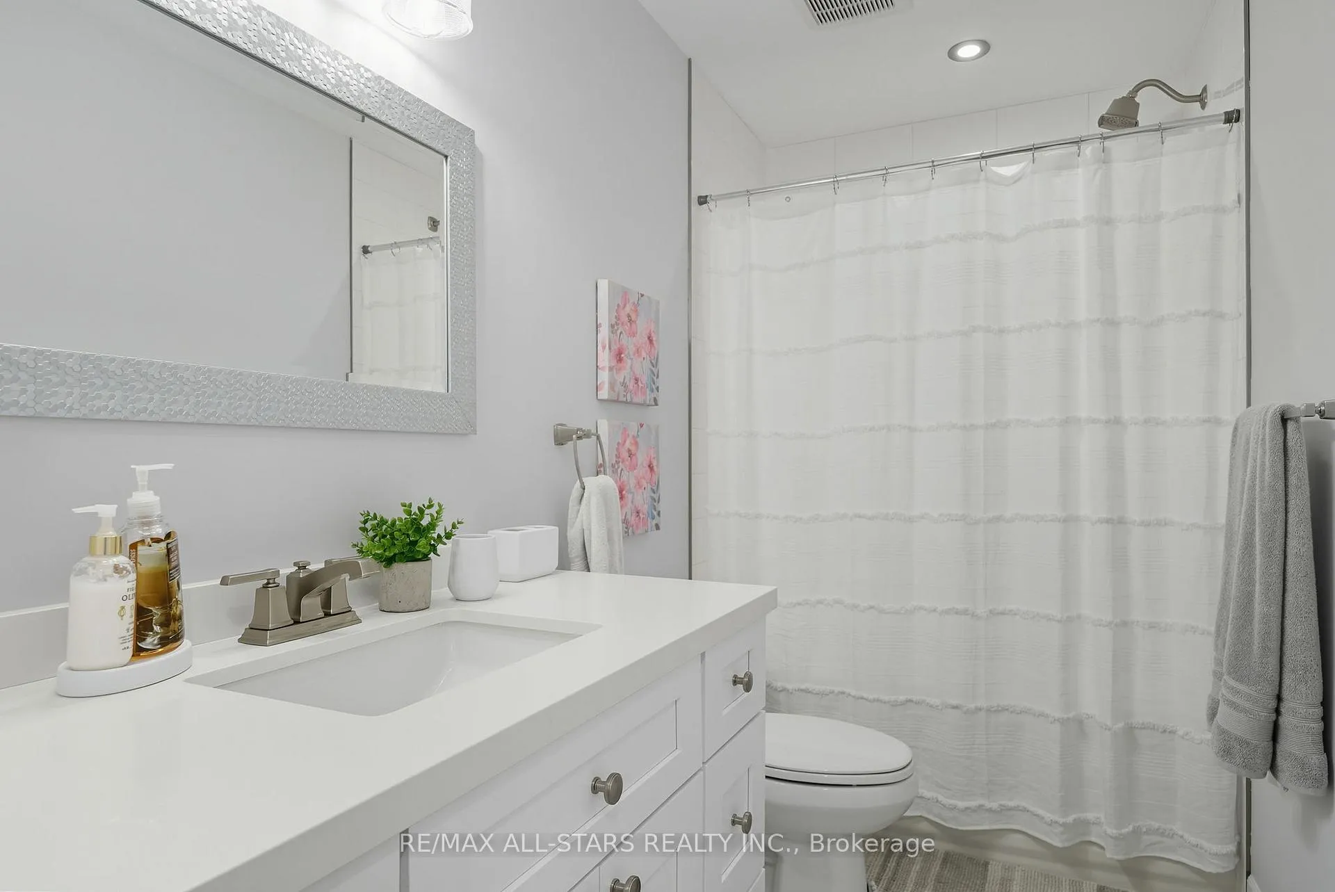 Photo 33 of 29 Patrick Drive, Aurora, Aurora Highlands — HOMEH