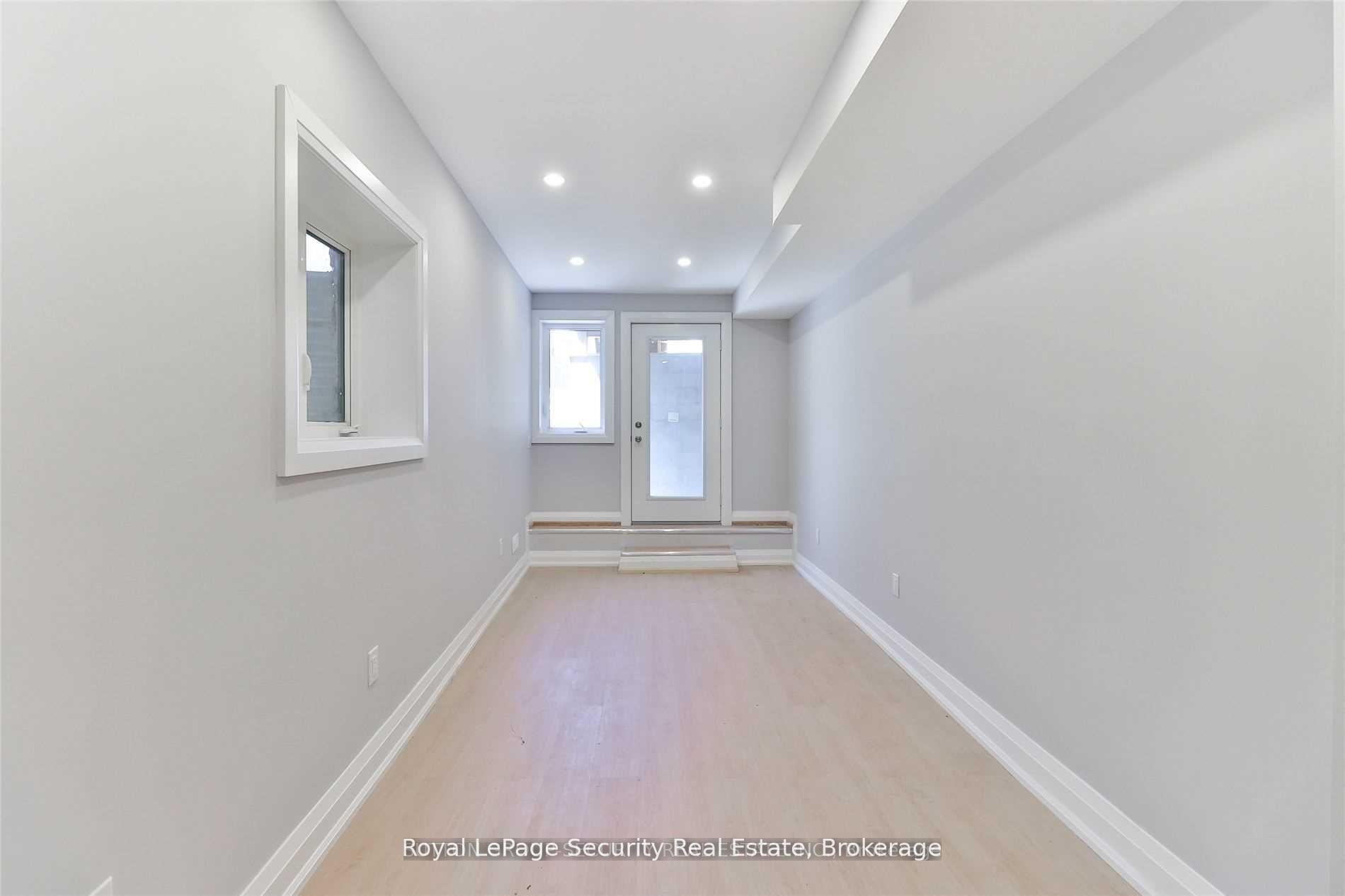 Photo 10 of Unit Lower, 136 Markham Street, Toronto, Trinity-Bellwoods — HOMEH