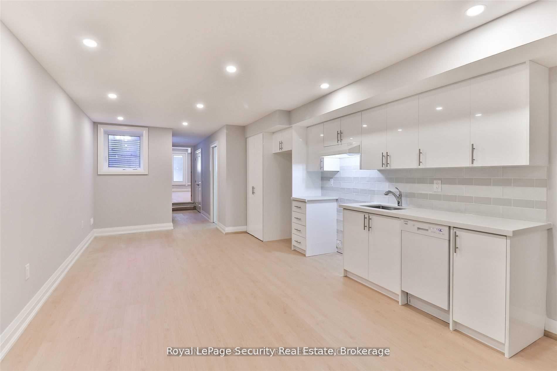 Photo 15 of Unit Lower, 136 Markham Street, Toronto, Trinity-Bellwoods — HOMEH