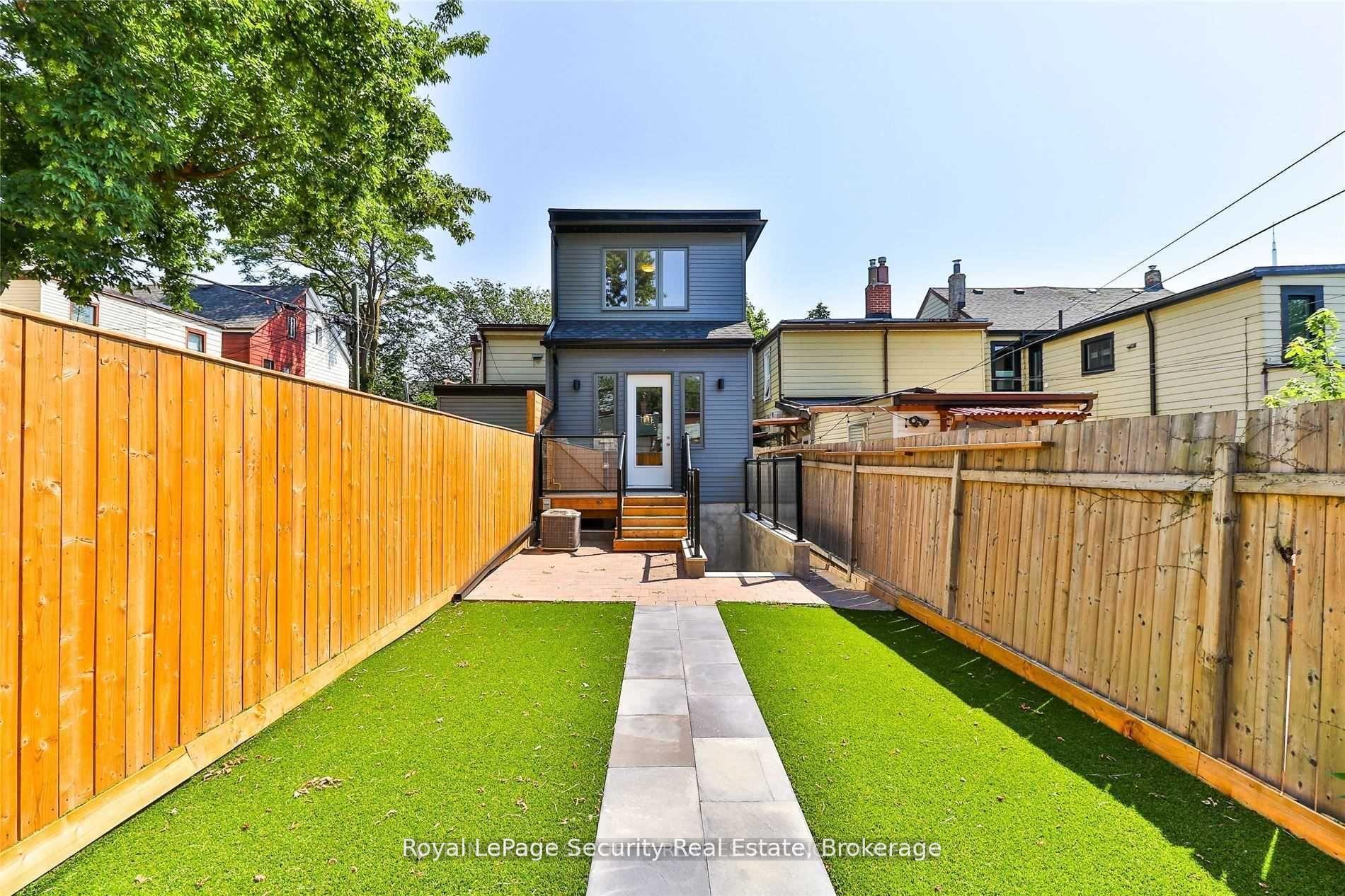 Photo 21 of Unit Lower, 136 Markham Street, Toronto, Trinity-Bellwoods — HOMEH