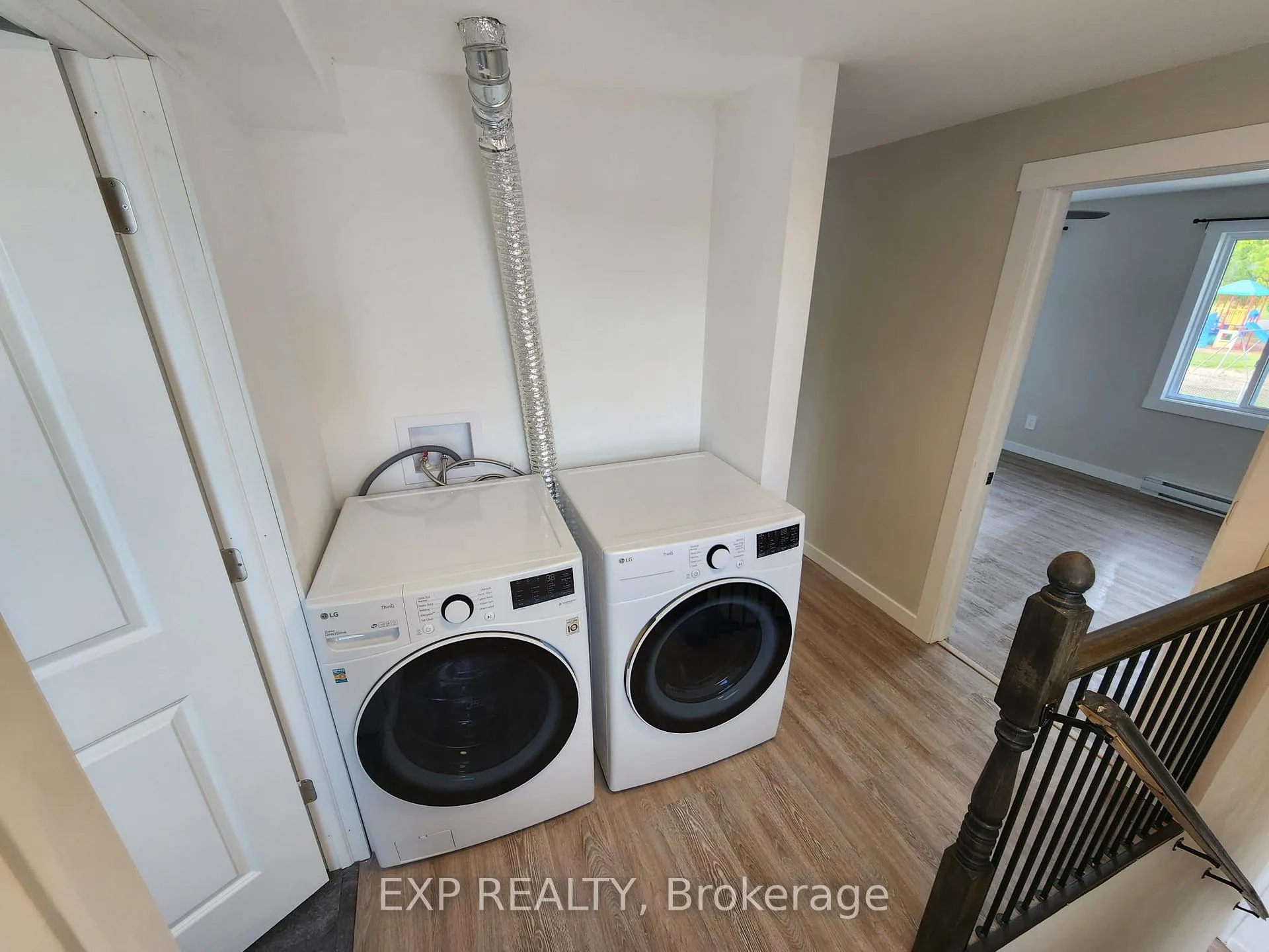 Photo 4 of Unit Unit B, 89 College Street, Belleville, Belleville Ward — HOMEH