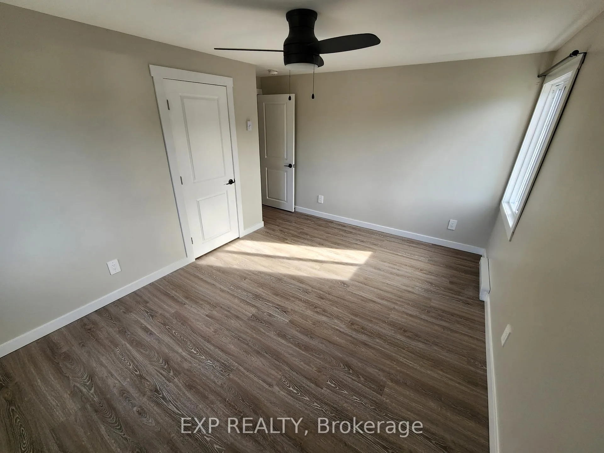 Photo 5 of Unit Unit B, 89 College Street, Belleville, Belleville Ward — HOMEH