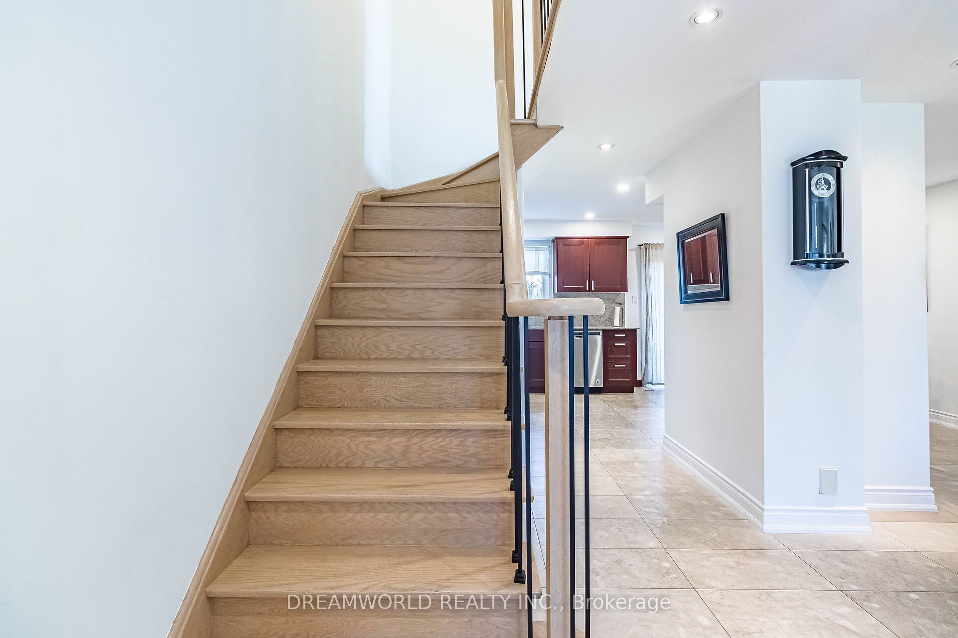 Photo 50 of 21 Irish Moss Court, Vaughan, East Woodbridge — HOMEH