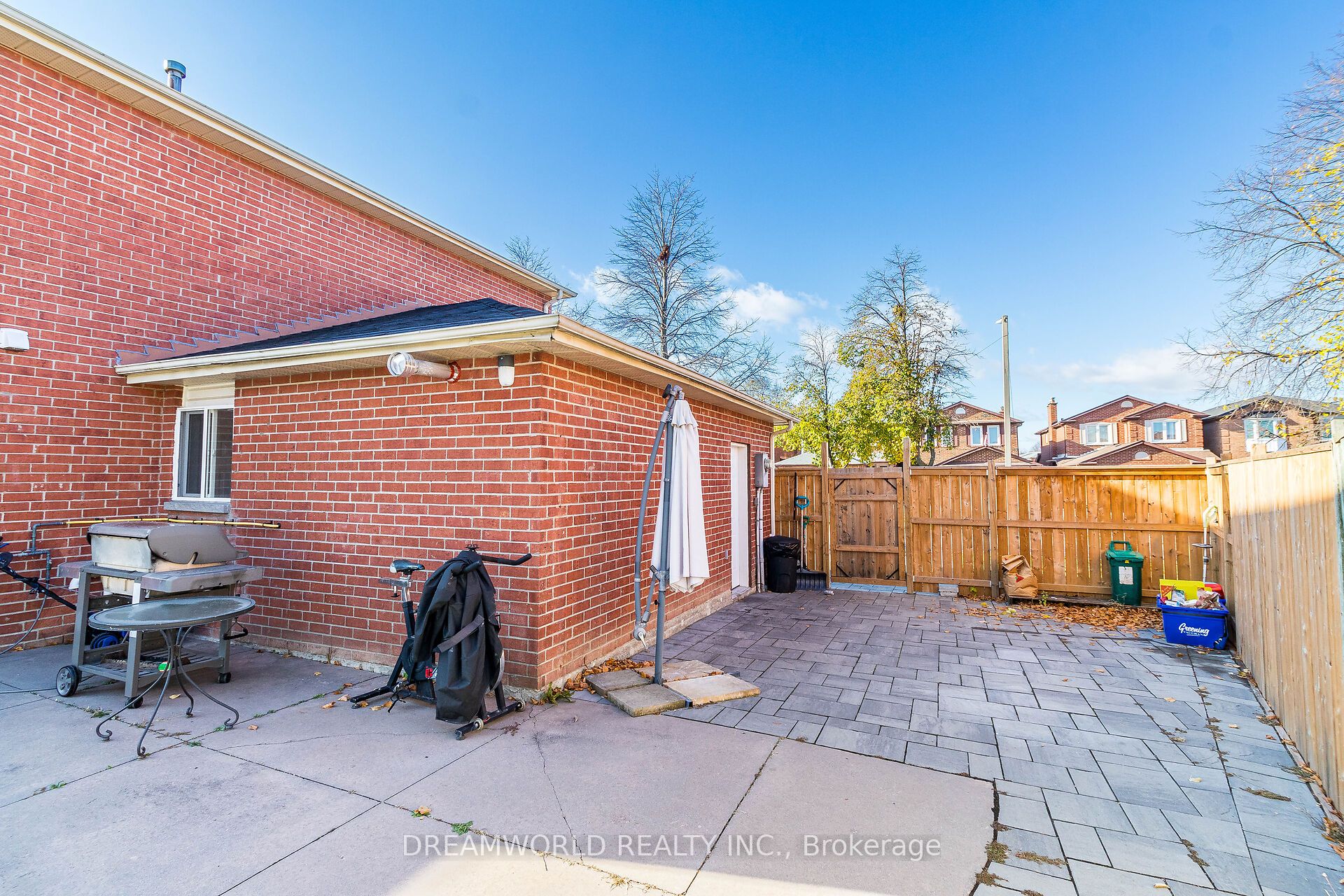 Photo 66 of 21 Irish Moss Court, Vaughan, East Woodbridge — HOMEH