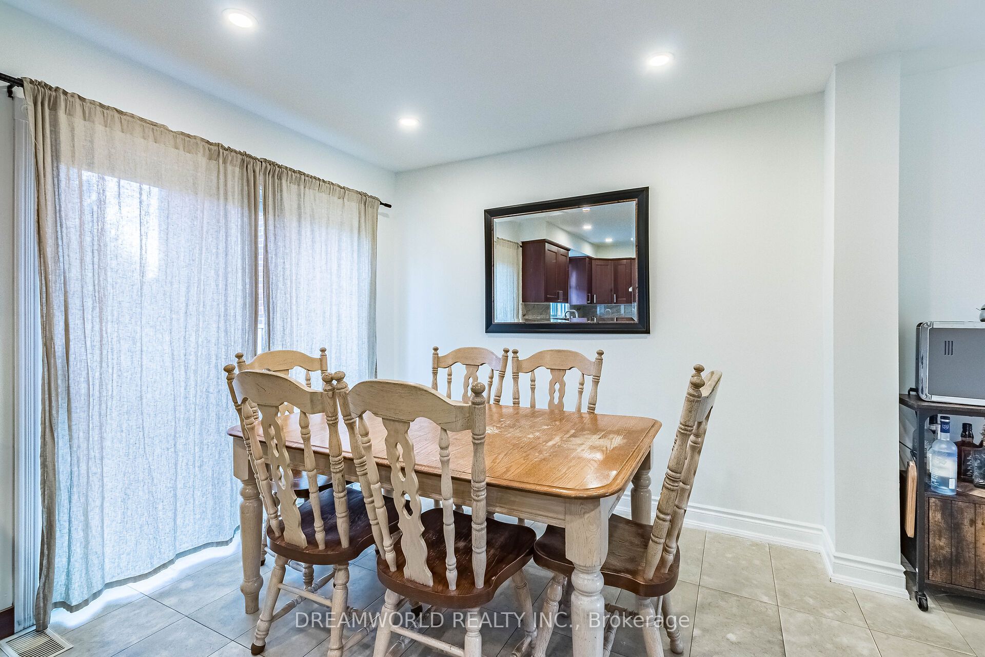 Photo 43 of 21 Irish Moss Court, Vaughan, East Woodbridge — HOMEH