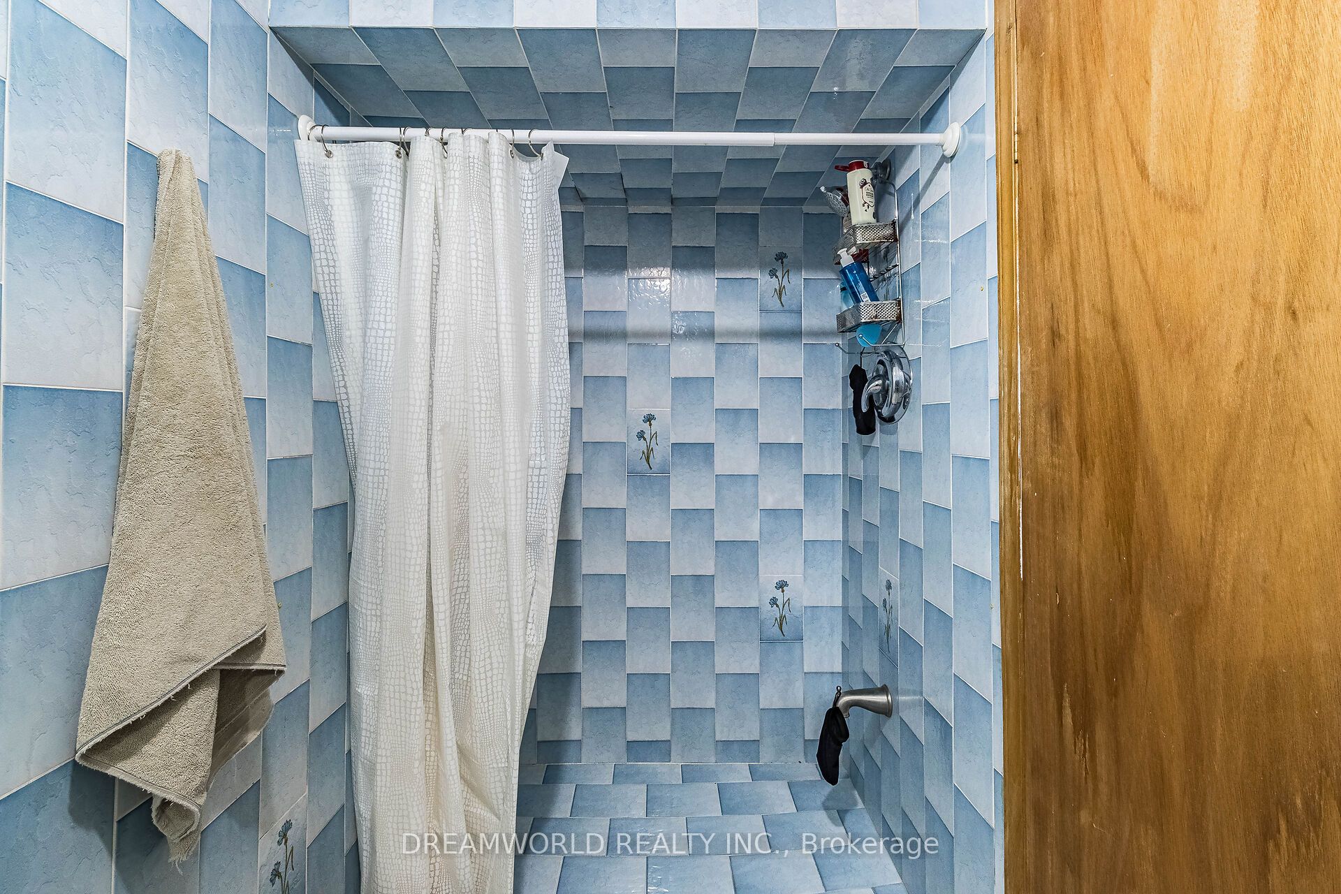 Photo 62 of 21 Irish Moss Court, Vaughan, East Woodbridge — HOMEH