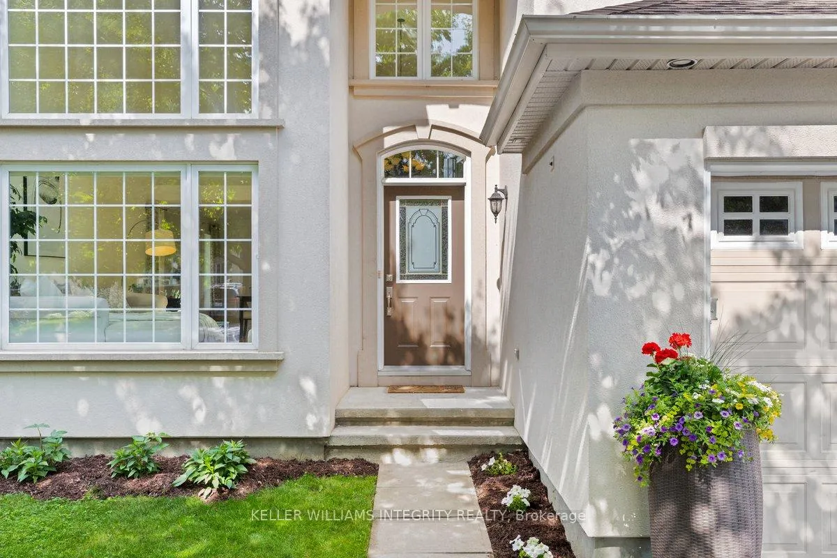 Photo 2 of 16 Blackshire Circle, Ottawa, Barrhaven - Stonebridge — HOMEH