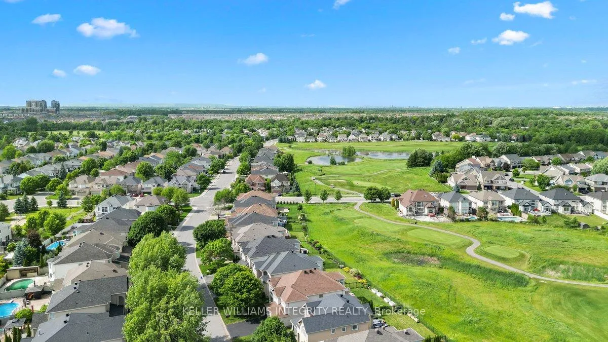 Photo 7 of 16 Blackshire Circle, Ottawa, Barrhaven - Stonebridge — HOMEH