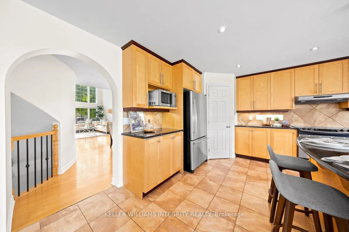 Photo 24 of 16 Blackshire Circle, Ottawa, Barrhaven - Stonebridge — HOMEH