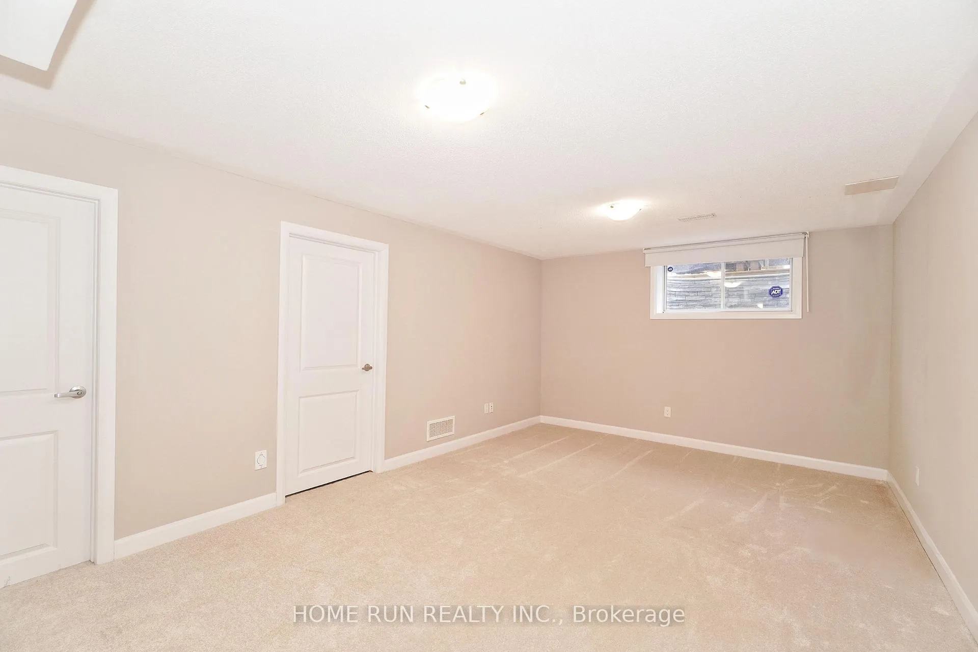 Photo 31 of 153 Bending Way, Ottawa, Barrhaven - Hearts Desire — HOMEH