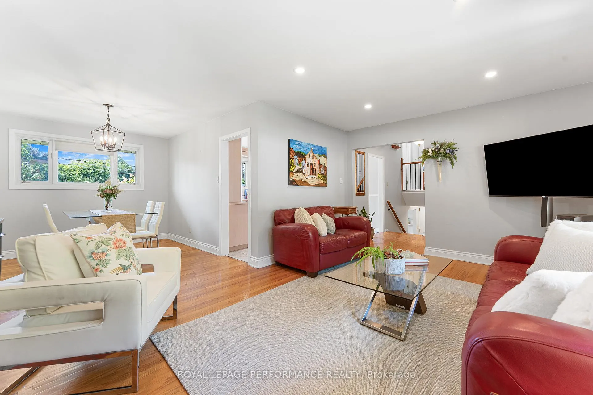Photo 18 of 1044 Cromwell Drive, Ottawa, Riverside Park — HOMEH