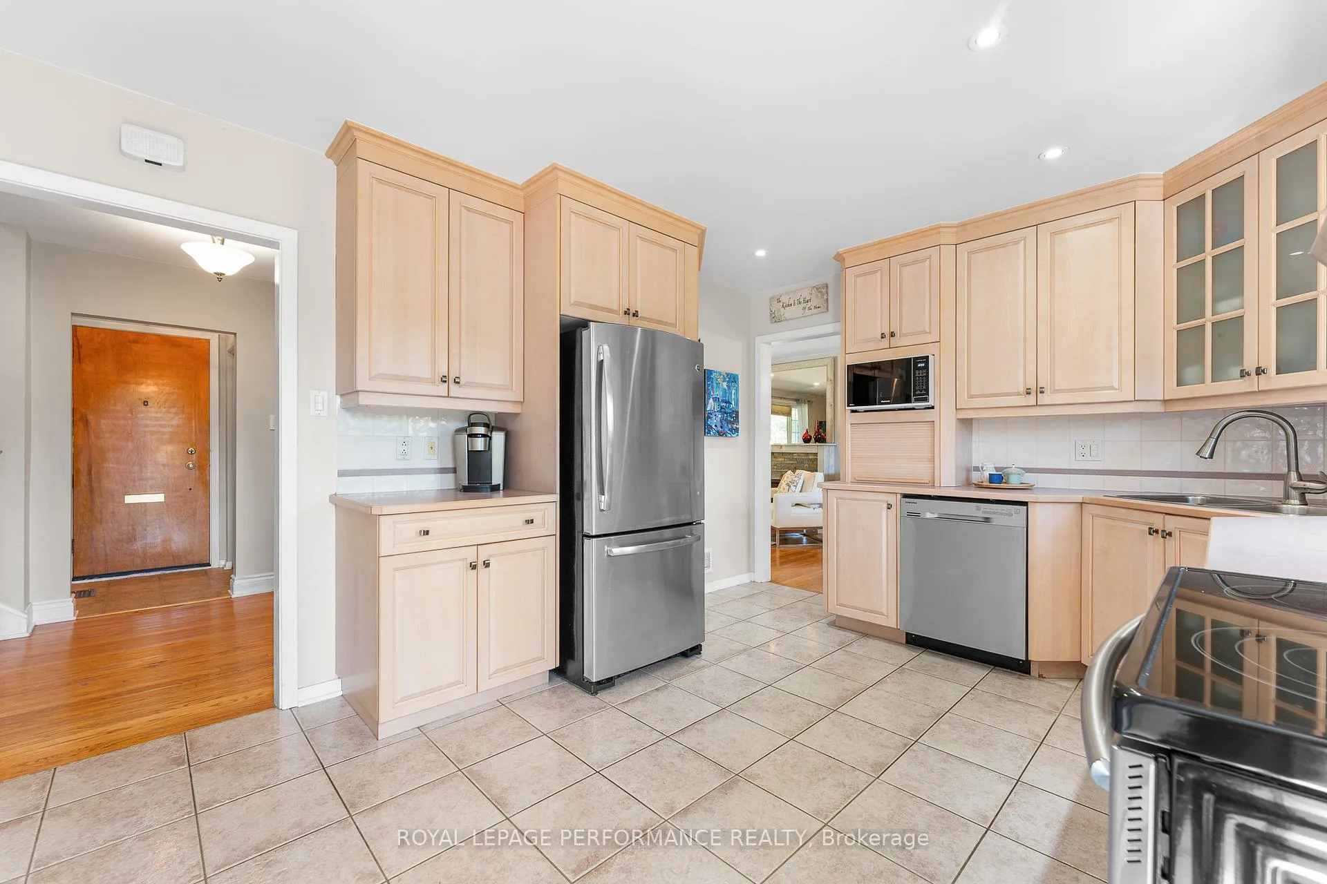 Photo 28 of 1044 Cromwell Drive, Ottawa, Riverside Park — HOMEH