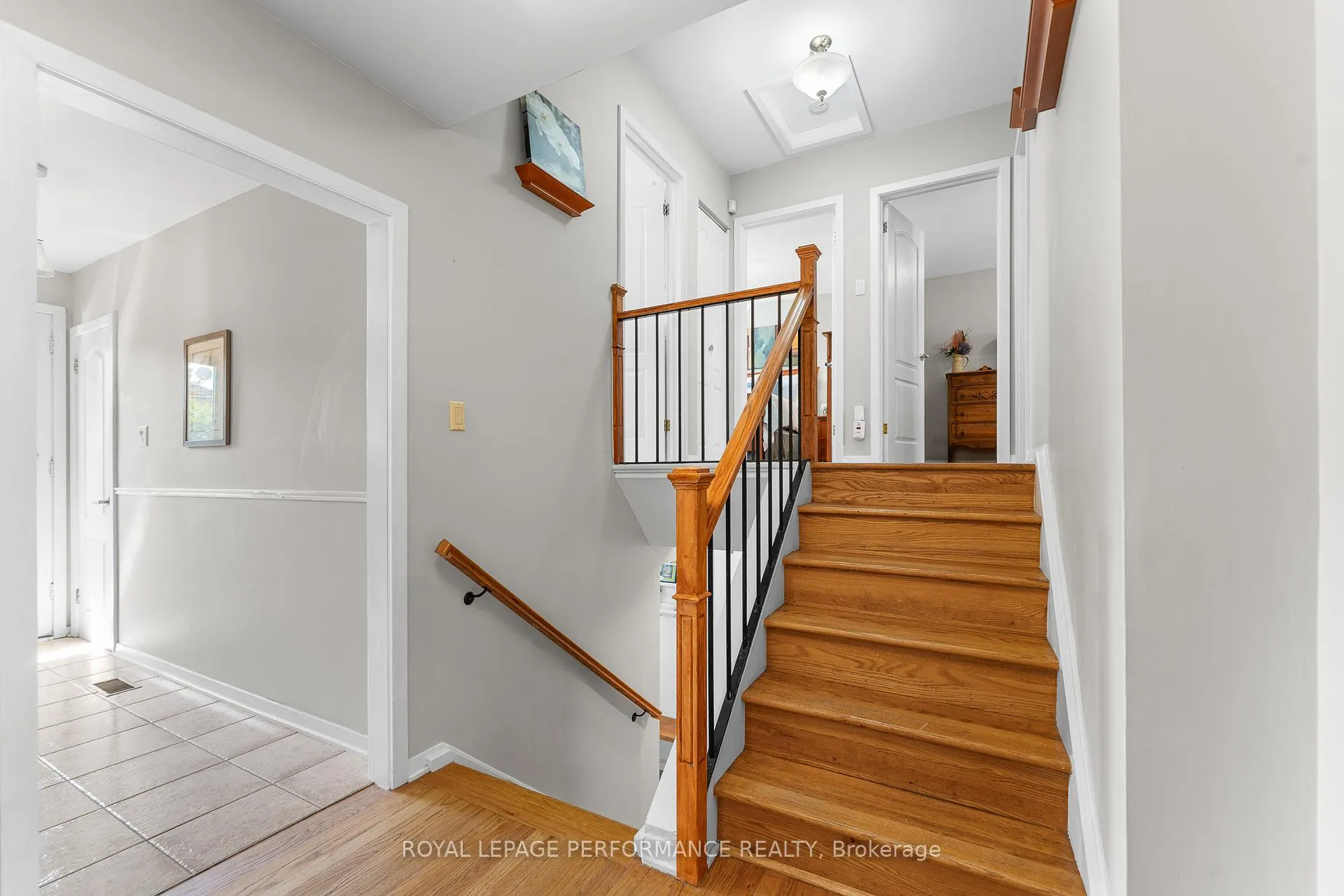 Photo 34 of 1044 Cromwell Drive, Ottawa, Riverside Park — HOMEH