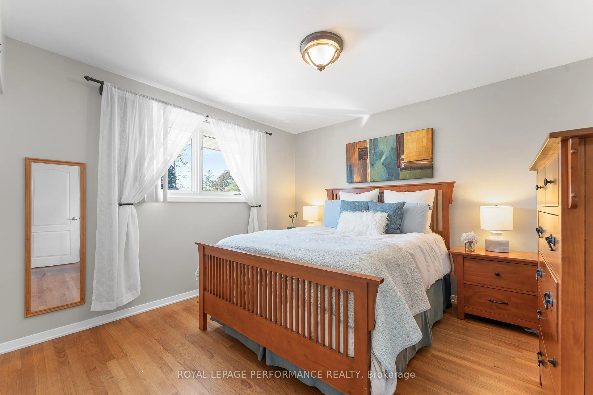 Photo 36 of 1044 Cromwell Drive, Ottawa, Riverside Park — HOMEH