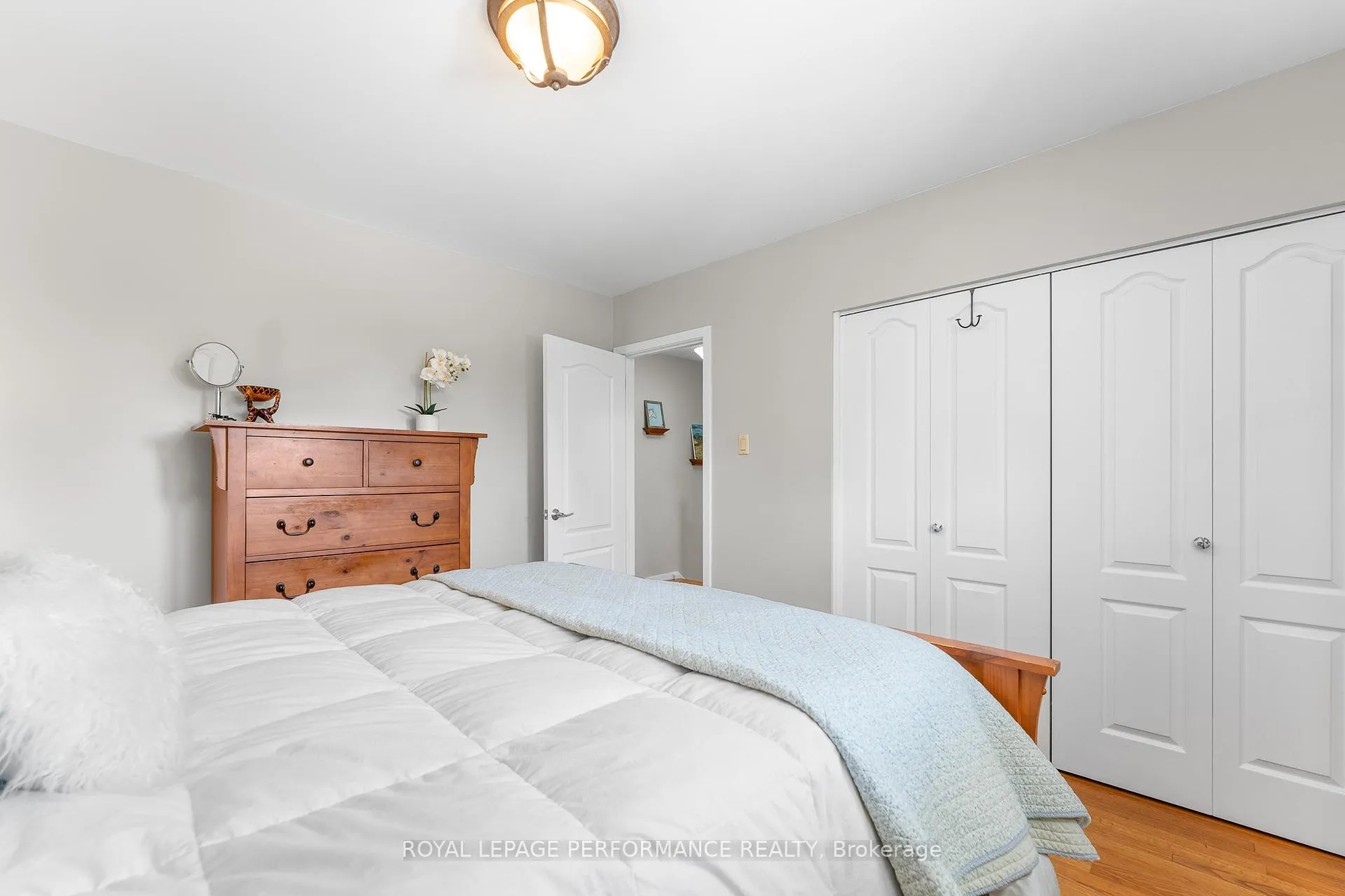 Photo 39 of 1044 Cromwell Drive, Ottawa, Riverside Park — HOMEH