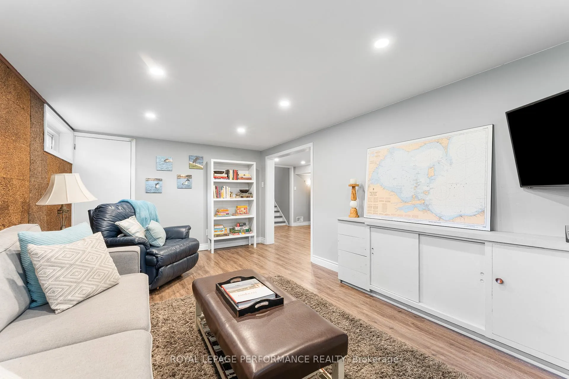 Photo 61 of 1044 Cromwell Drive, Ottawa, Riverside Park — HOMEH