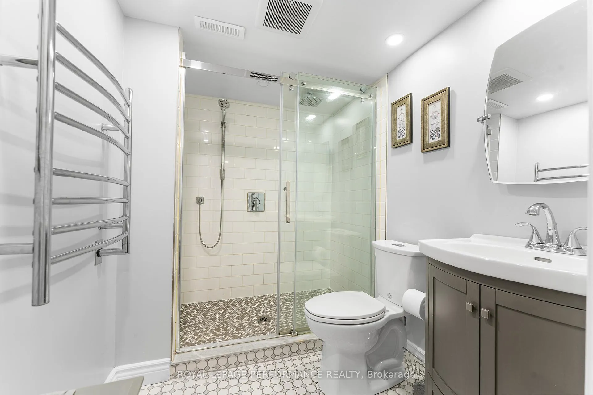 Photo 65 of 1044 Cromwell Drive, Ottawa, Riverside Park — HOMEH