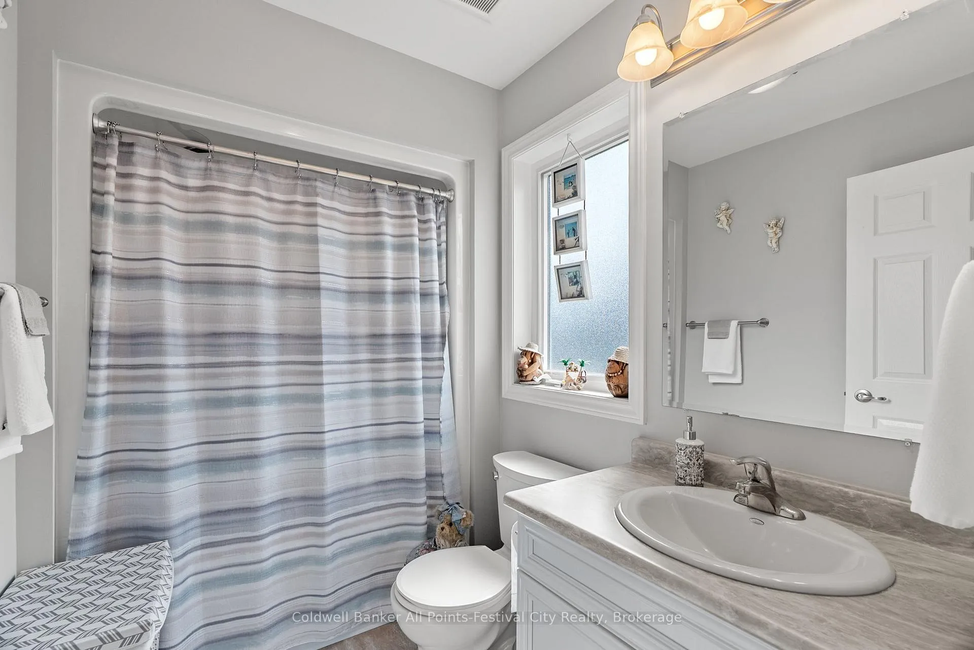 Photo 211 of 104 Huron Heights Drive, Ashfield-Colborne-Wawanosh, Colborne — HOMEH