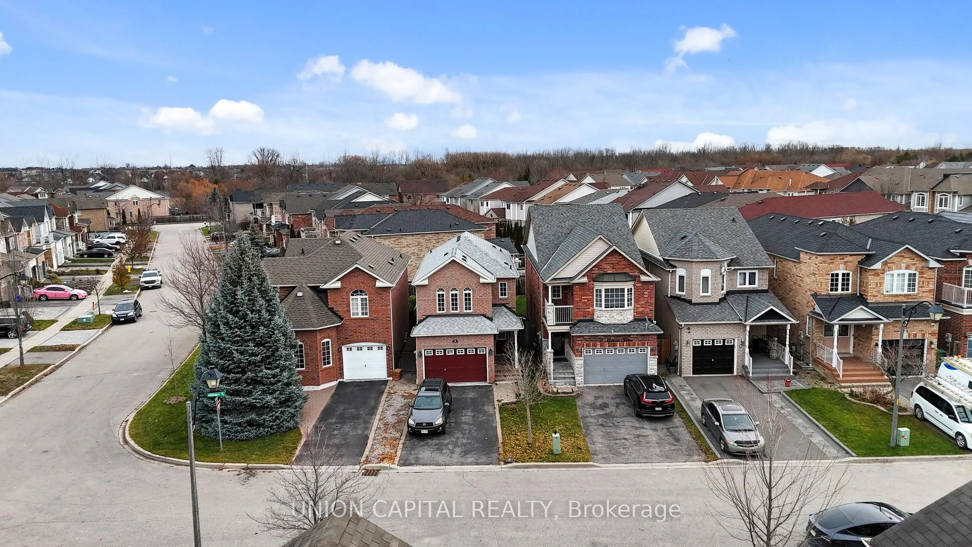 Photo 2 of 3 Milham Drive, Ajax, South East — HOMEH