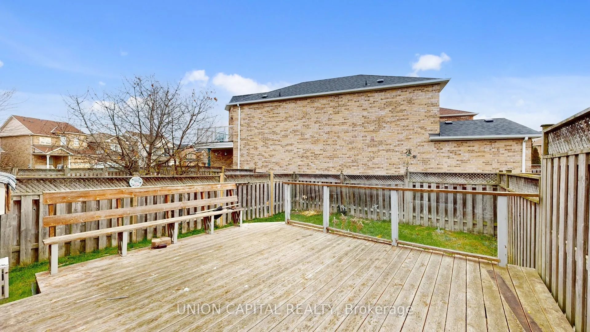 Photo 15 of 3 Milham Drive, Ajax, South East — HOMEH