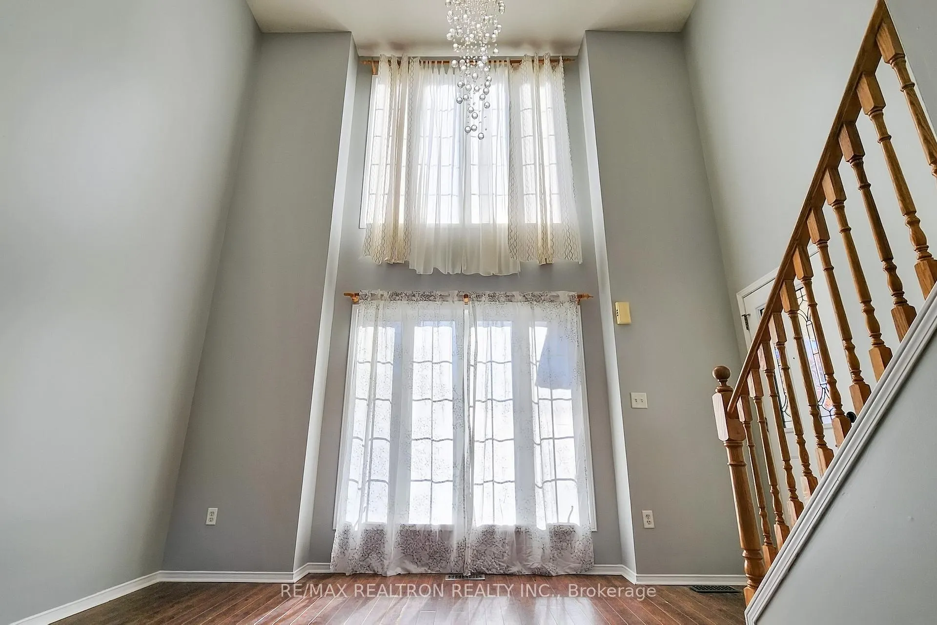Photo 8 of 46 Watson Drive, Barrie, East Bayfield — HOMEH