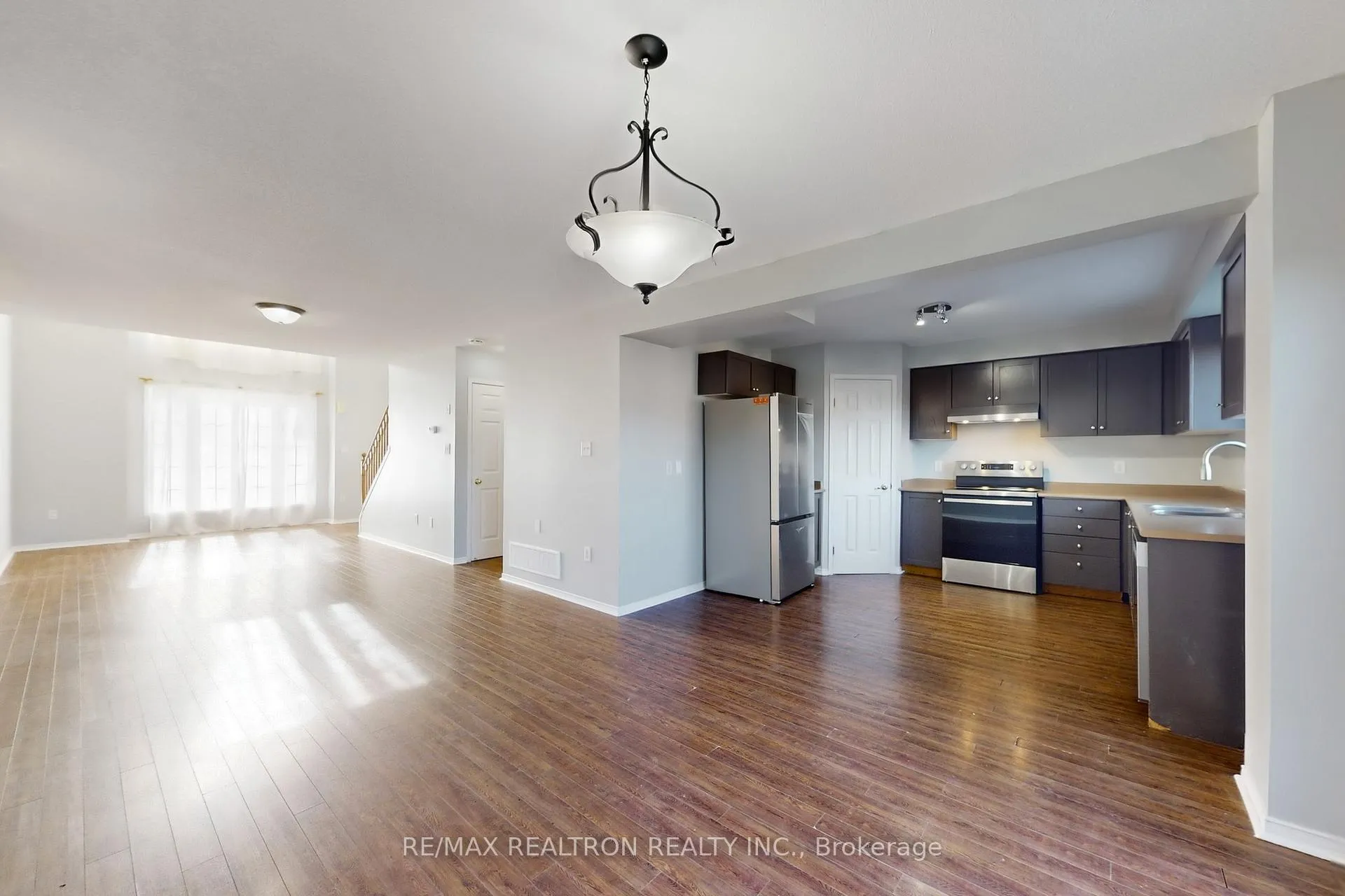 Photo 14 of 46 Watson Drive, Barrie, East Bayfield — HOMEH