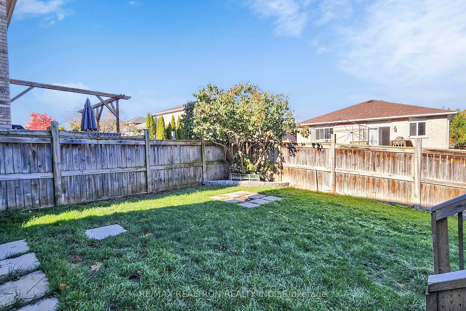 Photo 44 of 46 Watson Drive, Barrie, East Bayfield — HOMEH