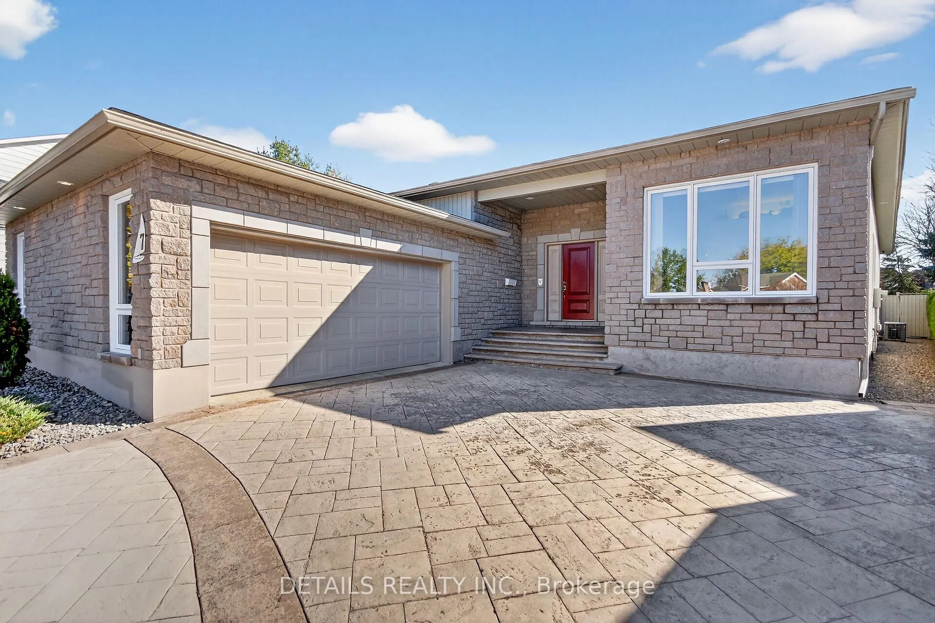 Photo 14 of 7 Eagle Chase Court, Ottawa, Barrhaven - Cedargrove/Fraserdale — HOMEH