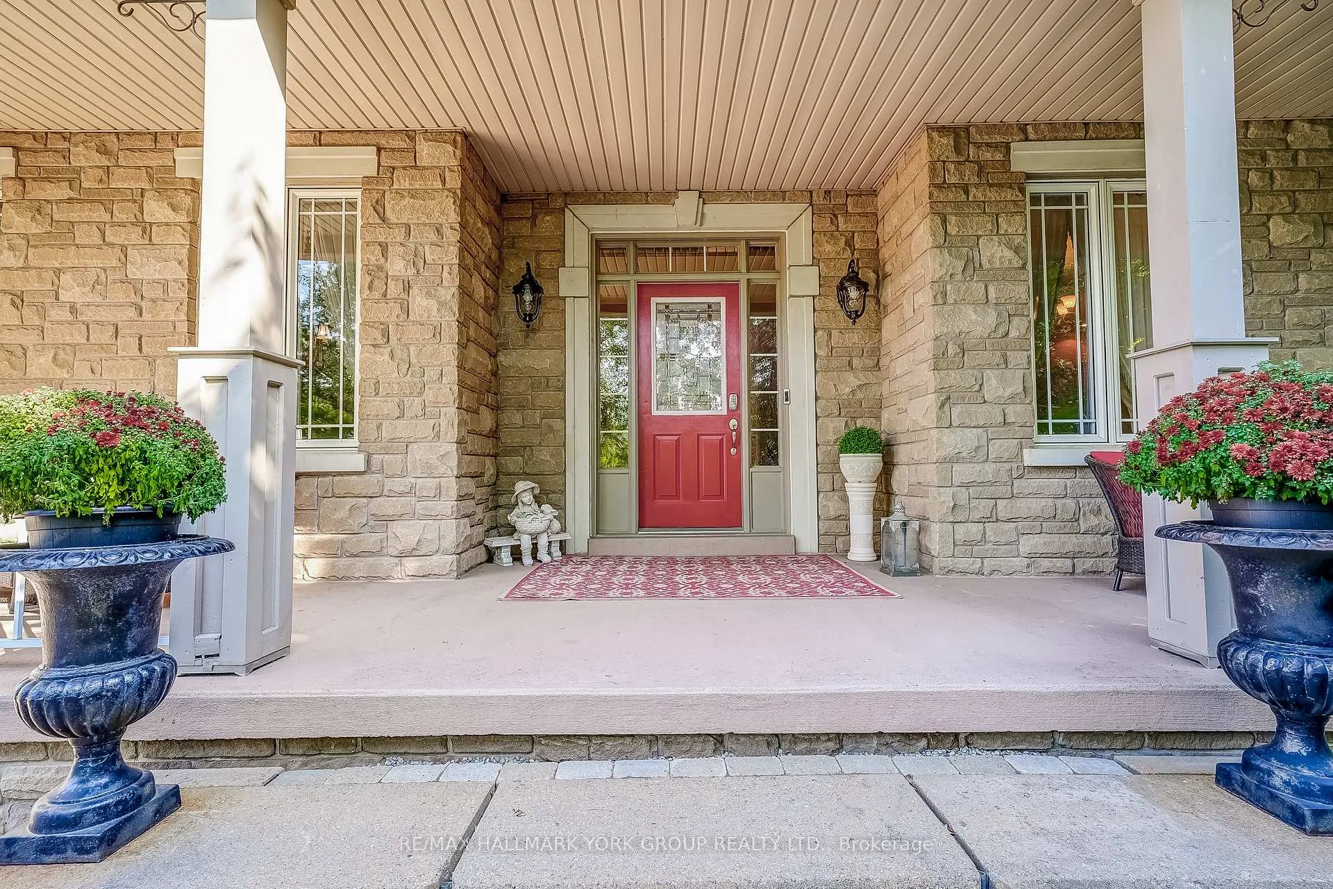 Photo 4 of 17 Duncton Wood Crescent, Aurora, Hills of St Andrew — HOMEH