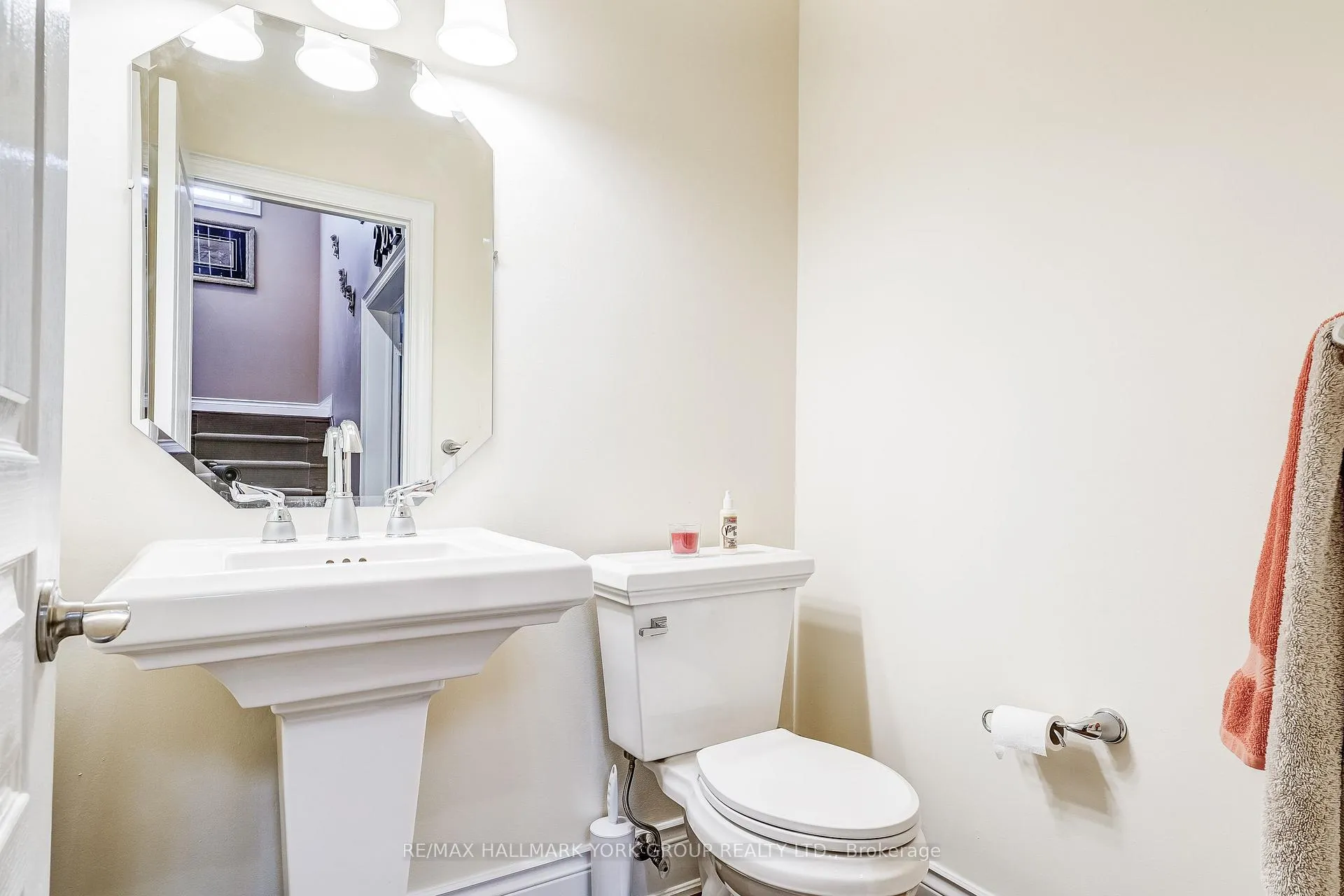 Photo 21 of 17 Duncton Wood Crescent, Aurora, Hills of St Andrew — HOMEH