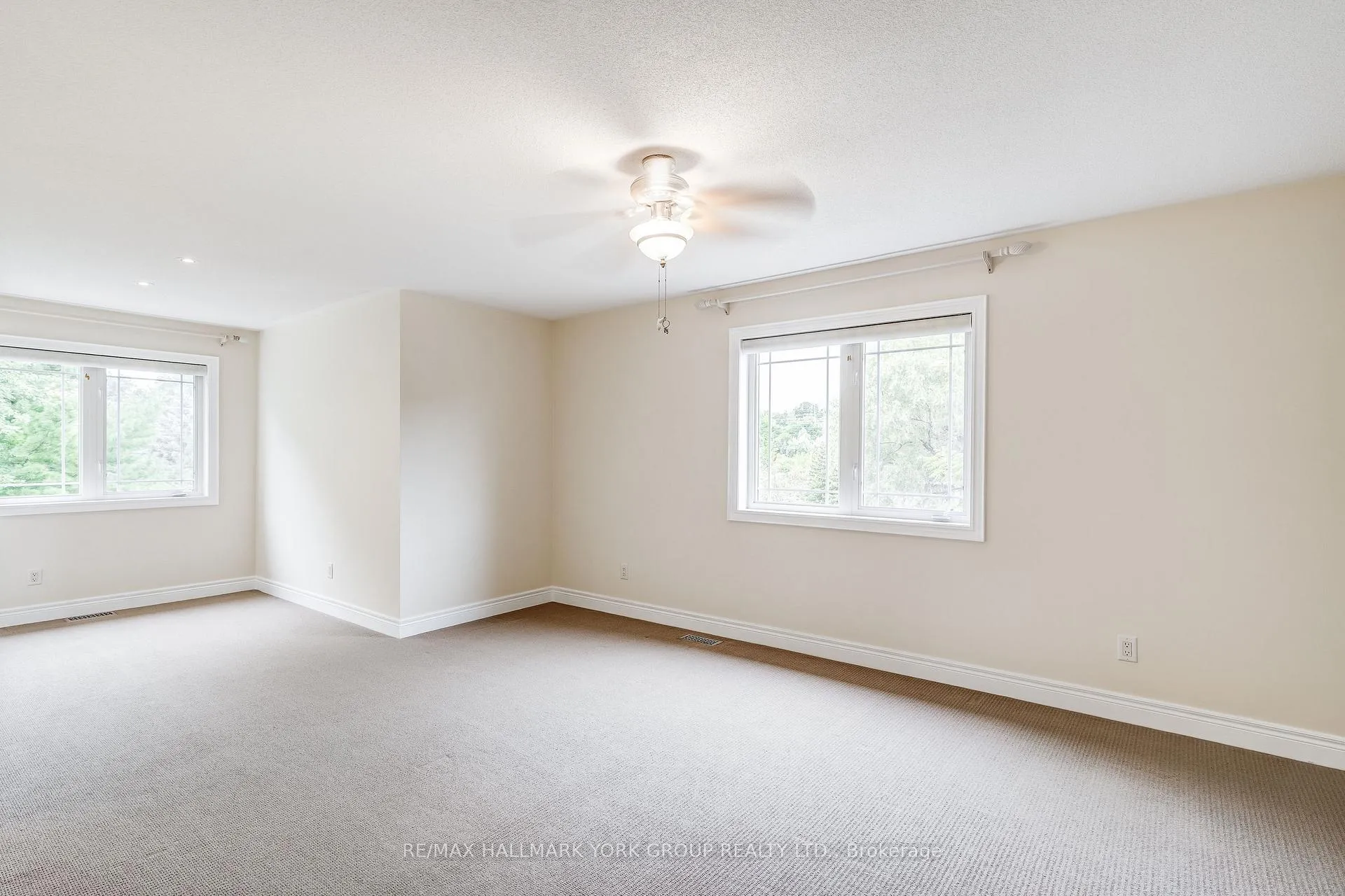 Photo 28 of 17 Duncton Wood Crescent, Aurora, Hills of St Andrew — HOMEH