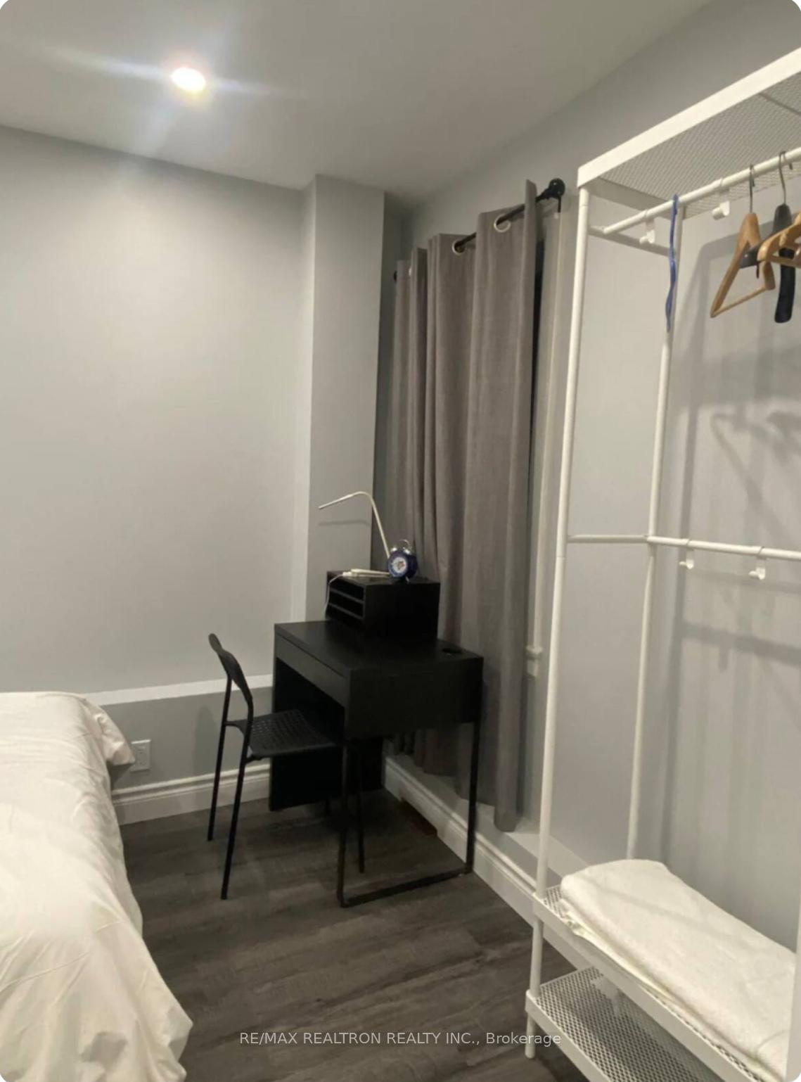 Photo 12 of Unit Main, 326 Bathurst Street, Toronto, Trinity-Bellwoods — HOMEH