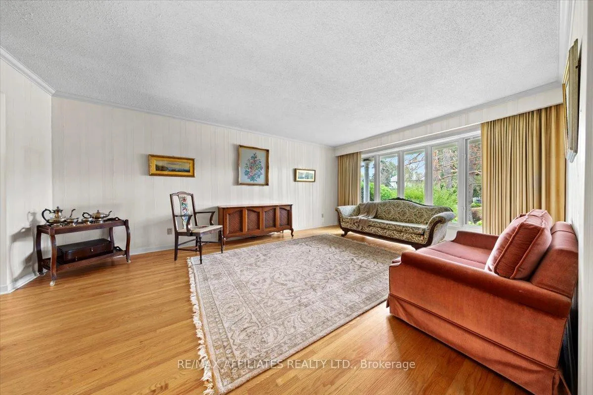 Photo 59 of 49 Silver Aspen Crescent, Ottawa, Blackburn Hamlet — HOMEH