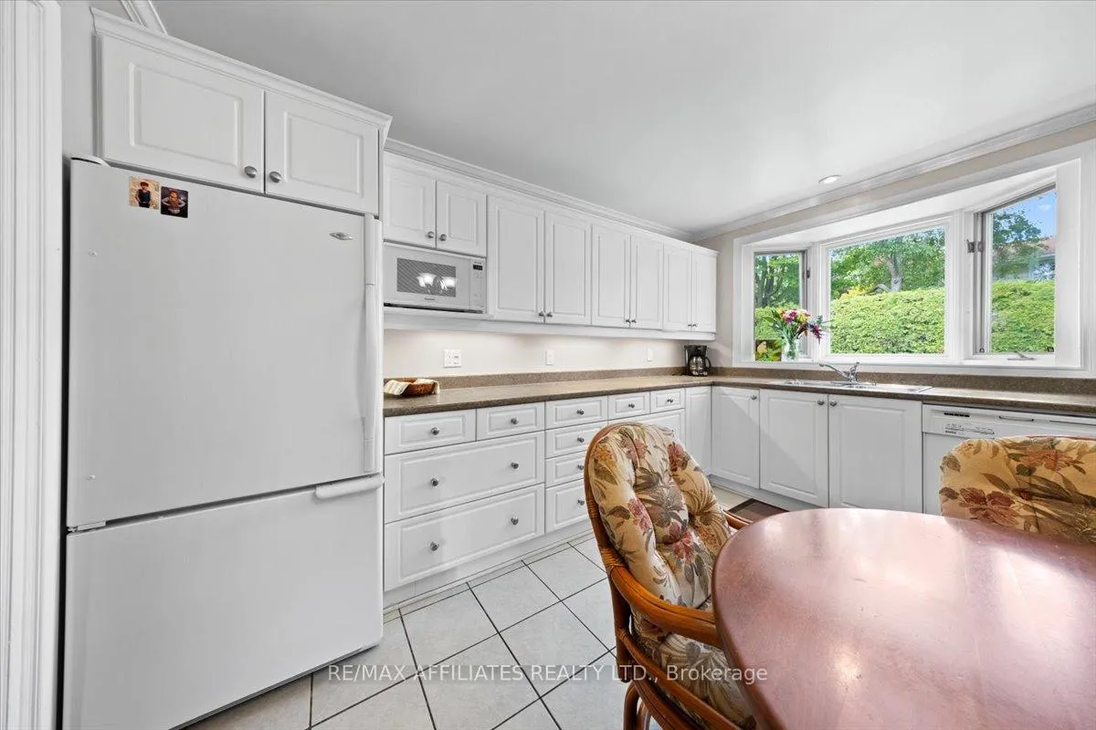 Photo 104 of 49 Silver Aspen Crescent, Ottawa, Blackburn Hamlet — HOMEH