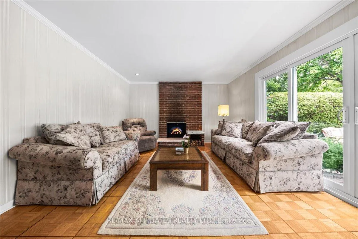 Photo 129 of 49 Silver Aspen Crescent, Ottawa, Blackburn Hamlet — HOMEH