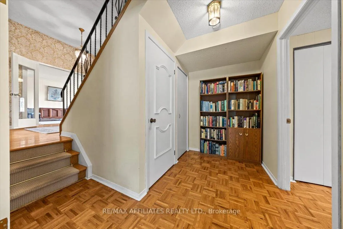 Photo 130 of 49 Silver Aspen Crescent, Ottawa, Blackburn Hamlet — HOMEH