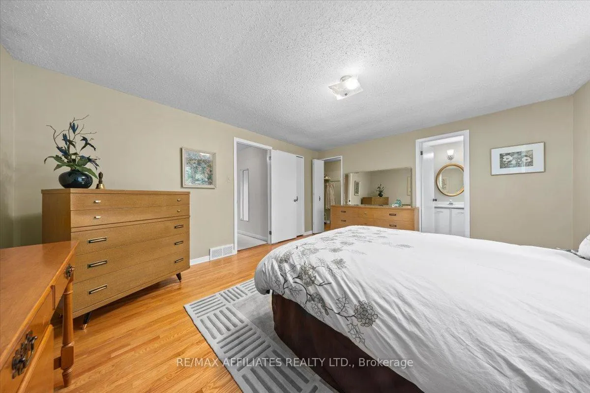 Photo 169 of 49 Silver Aspen Crescent, Ottawa, Blackburn Hamlet — HOMEH