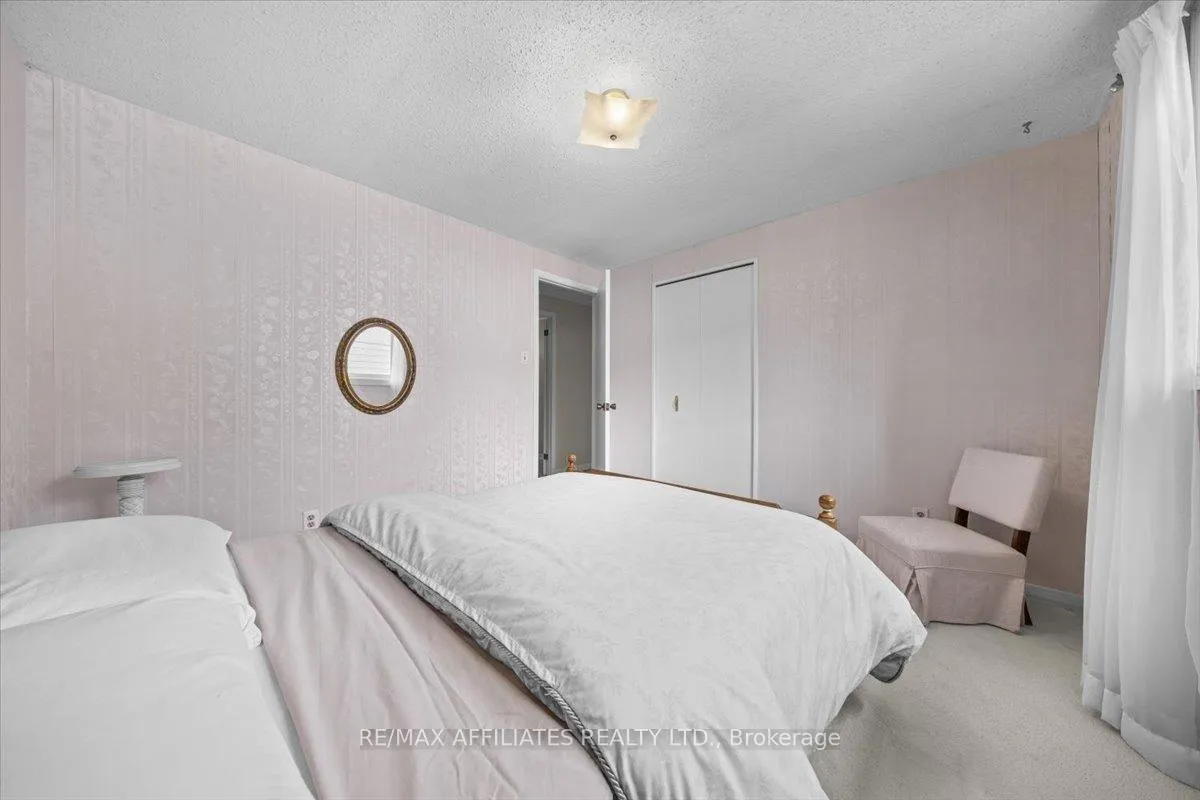 Photo 200 of 49 Silver Aspen Crescent, Ottawa, Blackburn Hamlet — HOMEH