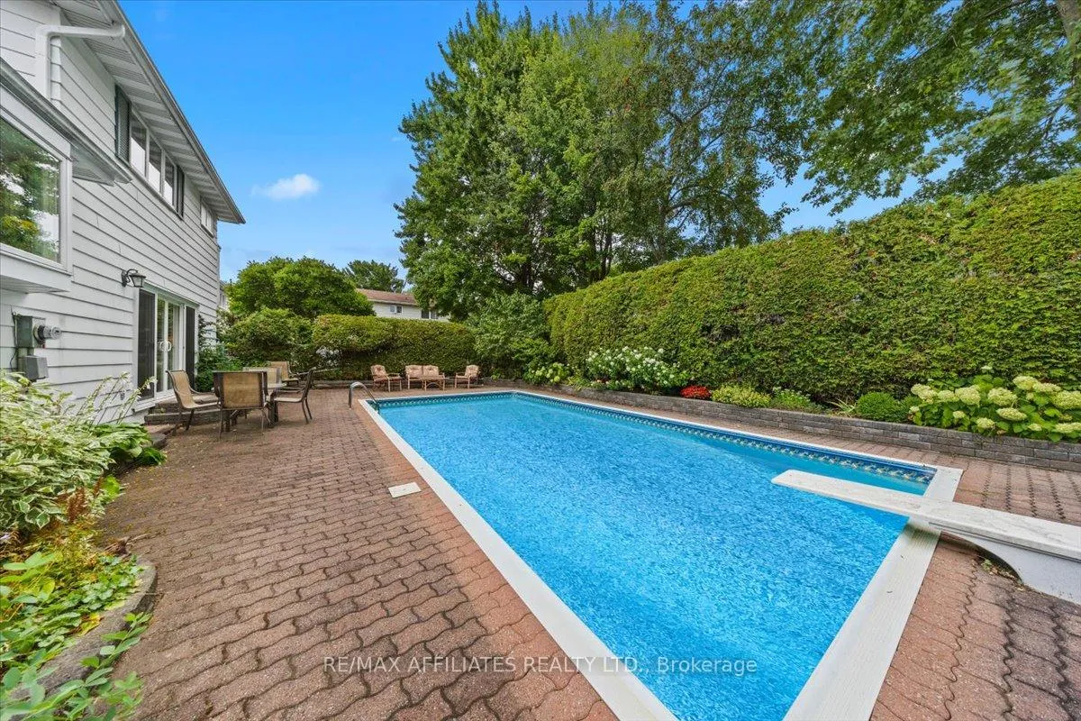 Photo 293 of 49 Silver Aspen Crescent, Ottawa, Blackburn Hamlet — HOMEH