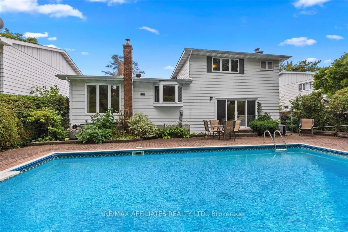 Photo 305 of 49 Silver Aspen Crescent, Ottawa, Blackburn Hamlet — HOMEH