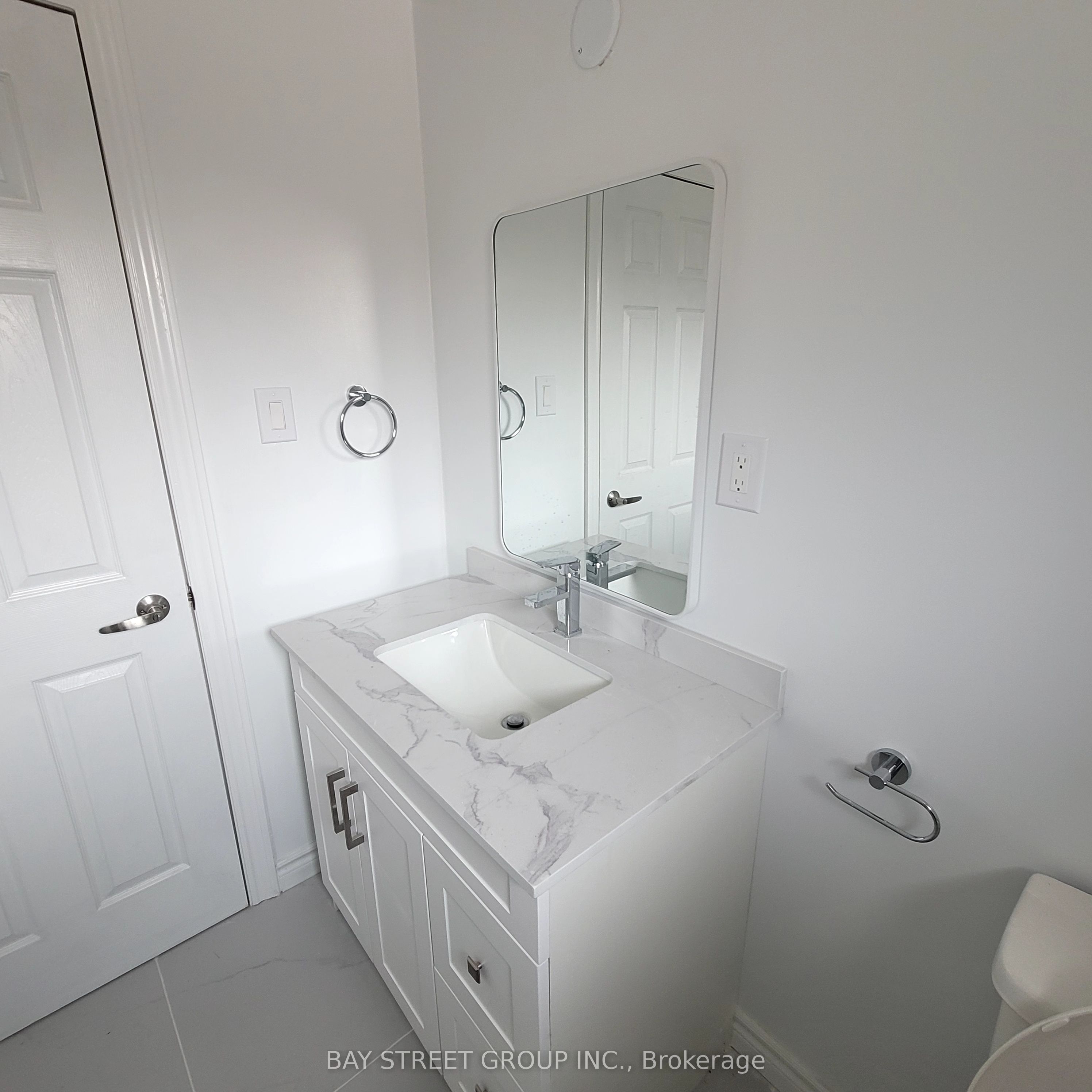 Photo 28 of 296 Viewmount Street, Oshawa, Donevan — HOMEH